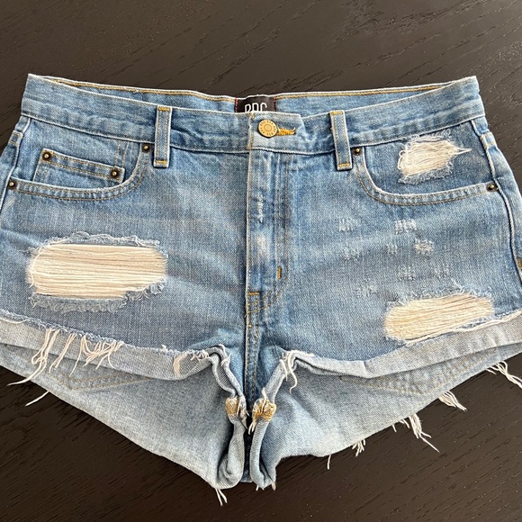 Urban Outfitters denim shorts - Picture 1 of 3